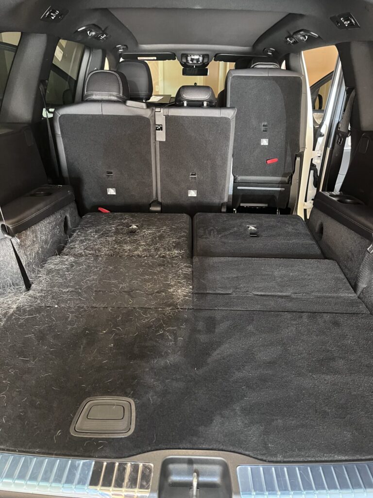 pet-hair-removal-on-suv-perth